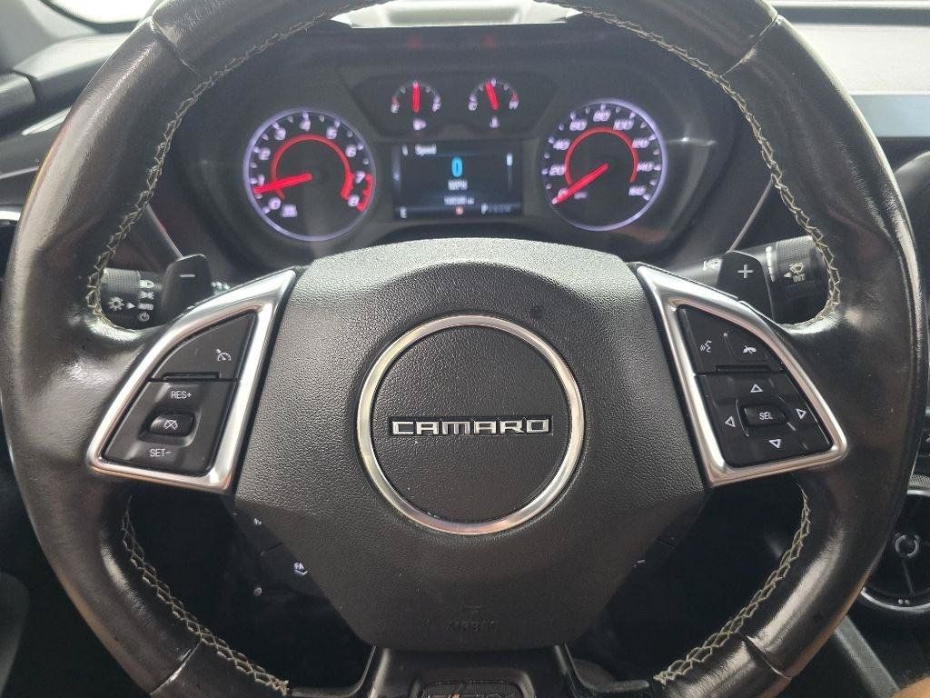 Used 2017 Chevrolet Camaro LT RWD image 18