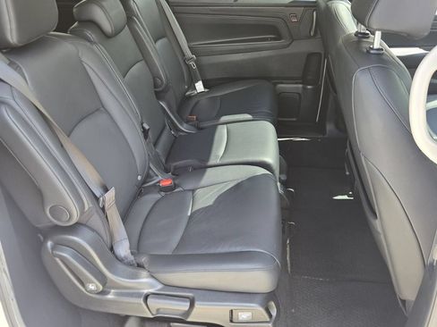 Used 2025 Honda Odyssey EX-L image 17