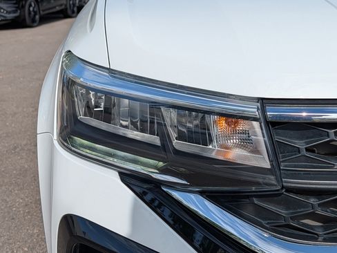 Certified 2024 Volkswagen Taos S FWD image 16