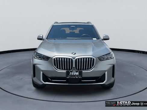 Used 2025 BMW X5 xDrive40i w/ Climate Comfort Package AWD/4WD image 2
