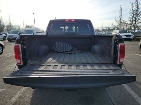 Used 2018 RAM 1500 Laramie w/ Convenience Group AWD/4WD image 22