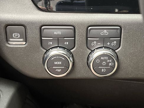 Certified 2024 GMC Sierra 1500 Elevation AWD/4WD image 18