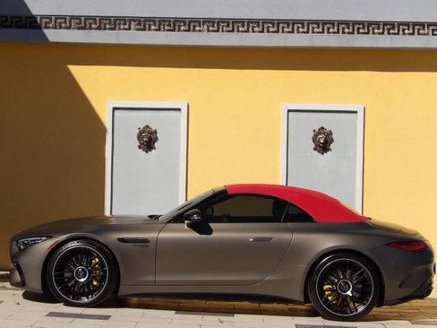 Used 2022 Mercedes-Benz SL 63 AMG 4MATIC image 29