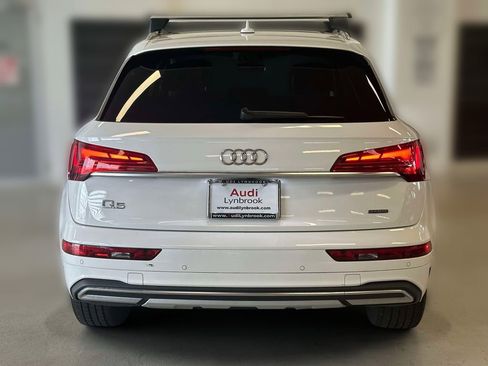 Used 2023 Audi Q5 2.0T Premium w/ Convenience Package AWD/4WD image 5