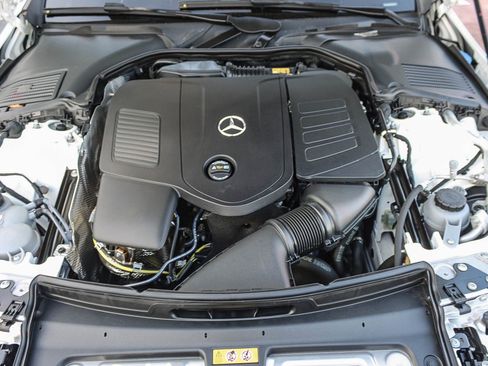 Used 2024 Mercedes-Benz CLE 300 4MATIC Coupe image 25