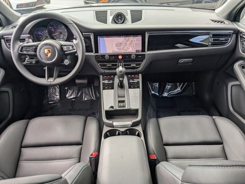New 2026 Porsche Macan image 22