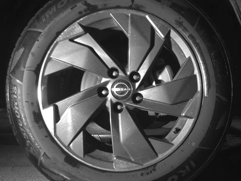 Used 2025 Nissan Rogue SV FWD image 13