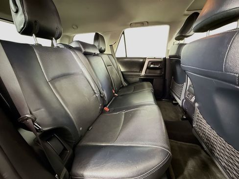 Used 2014 Toyota 4Runner Limited image 17