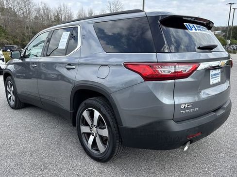 Used 2019 Chevrolet Traverse LT w/ LT Premium Package image 5