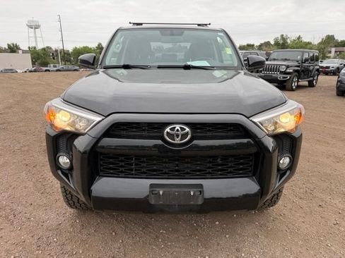 Used 2019 Toyota 4Runner SR5 AWD/4WD image 9