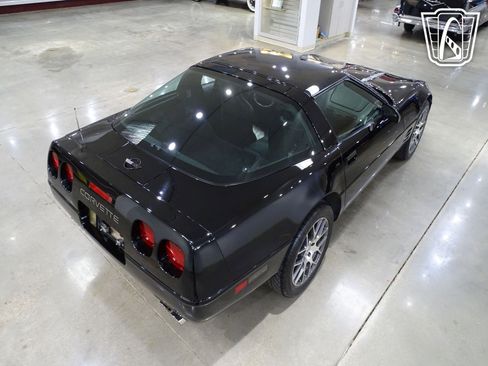 Used 1994 Chevrolet Corvette Coupe image 14