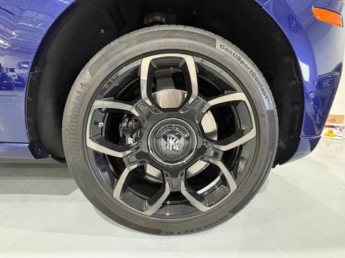 Used 2024 Rolls-Royce Cullinan Black Badge w/ Leather Finishing Pack image 36