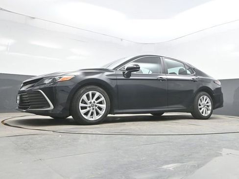 Used 2023 Toyota Camry LE FWD image 35