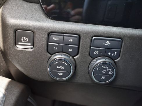 Used 2023 Chevrolet Silverado 1500 RST AWD/4WD image 22