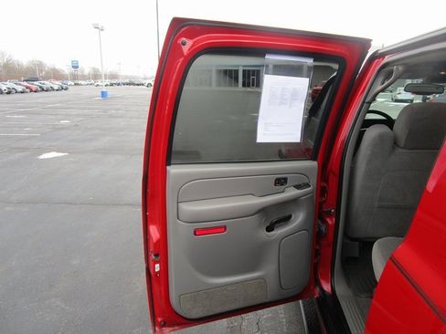 Used 2005 Chevrolet Avalanche Z66 w/ Sun And Sound Package image 20