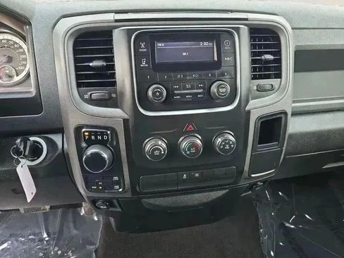 Used 2018 RAM 1500 Express image 11