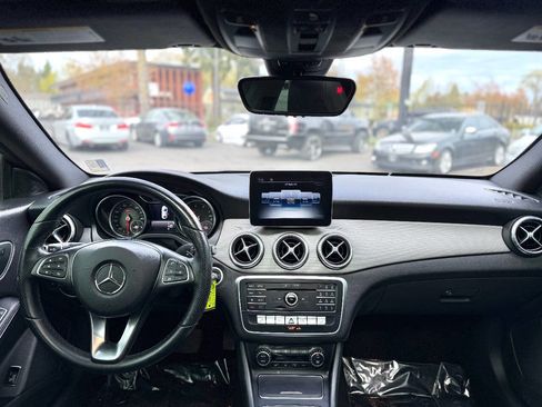 Used 2019 Mercedes-Benz CLA 250 image 11