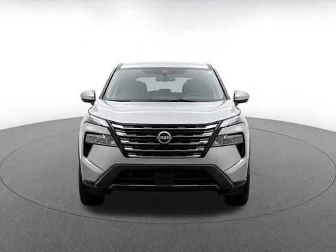Used 2025 Nissan Rogue SV FWD image 2