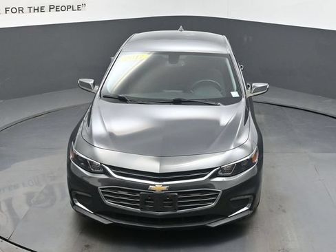 Used 2017 Chevrolet Malibu LT FWD image 58