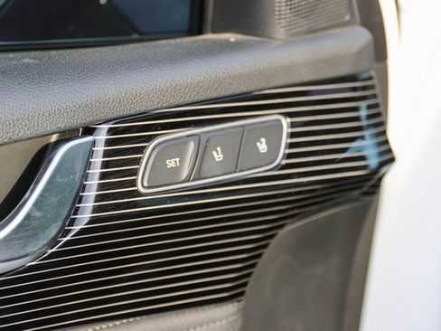 Used 2023 Hyundai Palisade Calligraphy w/ Winter Package image 11