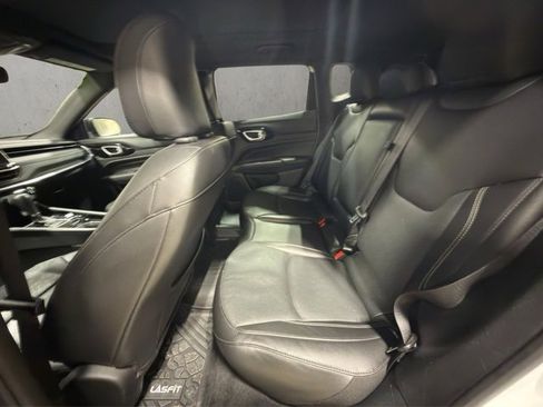 Used 2023 Jeep Compass High Altitude image 21