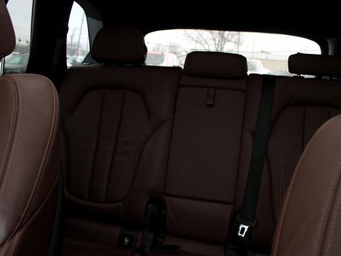 Used 2020 BMW X5 xDrive40i w/ Premium Package image 21