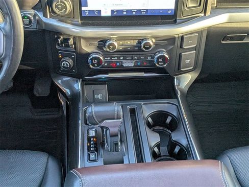 Used 2021 Ford F150 Lariat w/ Equipment Group 502A High image 18