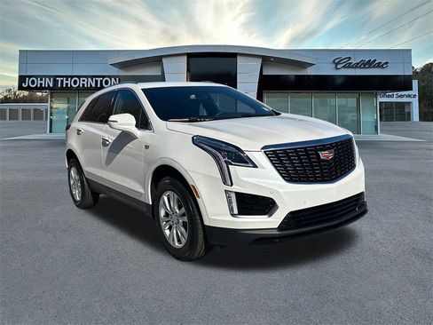 New 2026 Cadillac XT5 Luxury image 3