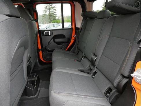 New 2025 Jeep Gladiator Willys image 18