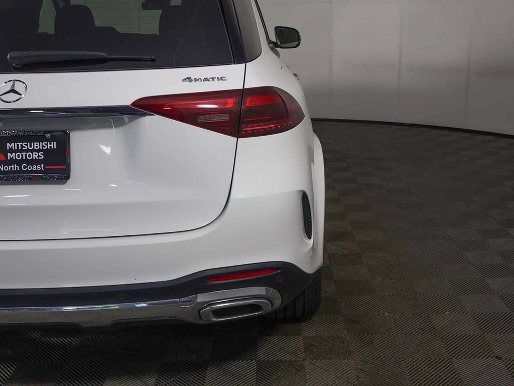 Used 2024 Mercedes-Benz GLE 450 4MATIC w/ AMG Line Exterior image 19