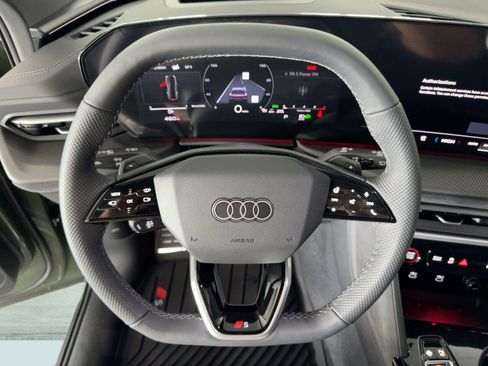 New 2025 Audi SQ5 Premium Plus image 18