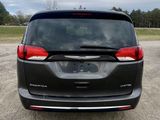 Used 2017 Chrysler Pacifica Limited w/ UConnect Theater Package image 5