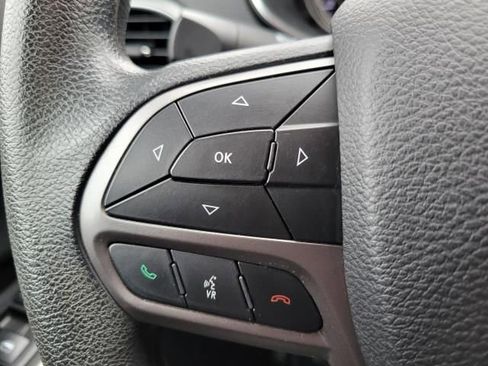 Used 2019 Jeep Cherokee Latitude w/ Popular Appearance Group AWD/4WD image 22