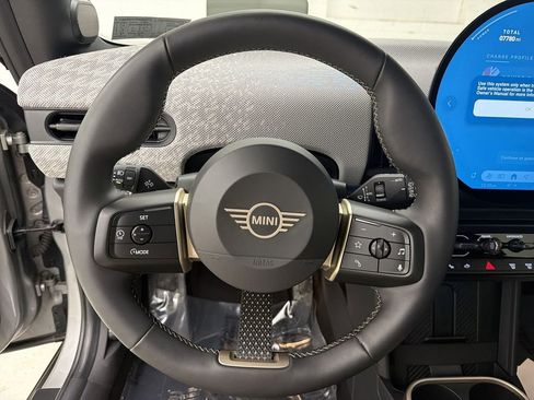 Certified 2025 MINI Cooper S FWD image 15