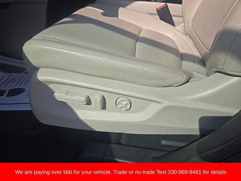 Used 2025 Honda Odyssey EX-L image 10