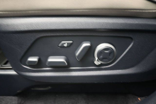 Used 2025 Hyundai Palisade Calligraphy AWD/4WD image 11