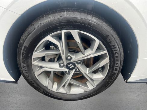 Used 2023 Hyundai Sonata SEL w/ Preferred Accessory Package image 11