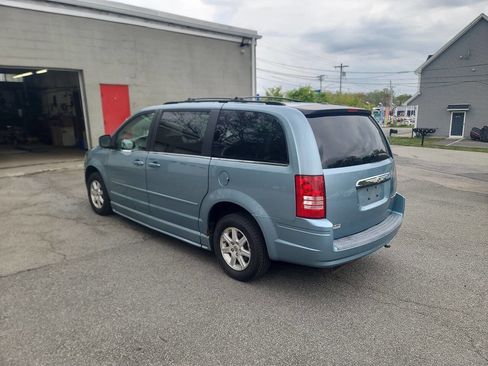 Used 2008 Chrysler Town & Country Touring w/ Trailer Tow Group FWD image 6