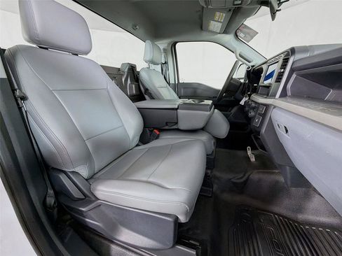 Used 2023 Ford F250 XL w/ FX4 Off-Road Package AWD/4WD image 25