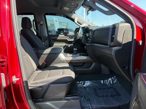 Used 2024 Chevrolet Silverado 1500 LT AWD/4WD image 29