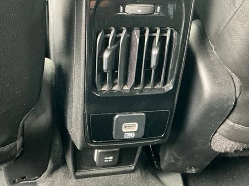 Used 2024 Jeep Compass Latitude AWD/4WD image 17