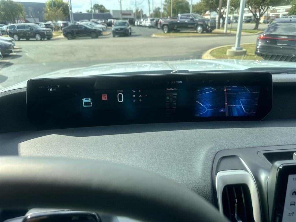 Used 2025 Ford Expedition Max Active AWD/4WD image 30