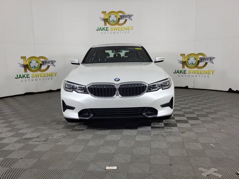 Used 2019 BMW 330i xDrive Sedan w/ Convenience Package image 2