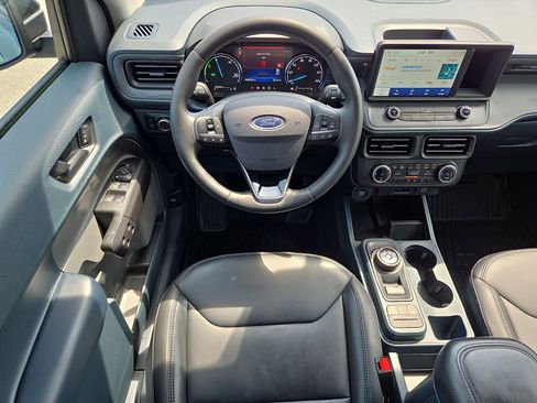 Used 2023 Ford Maverick Lariat w/ Lariat Luxury Package FWD image 11
