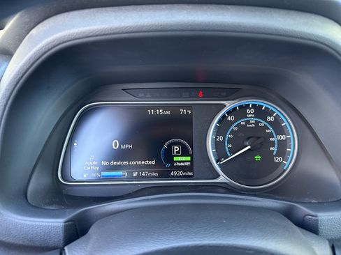 Certified 2025 Nissan Leaf S FWD image 13