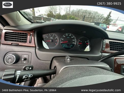Used 2011 Chevrolet Impala LT image 24