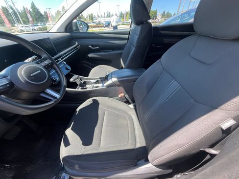 Used 2025 Hyundai Tucson SEL AWD/4WD image 29