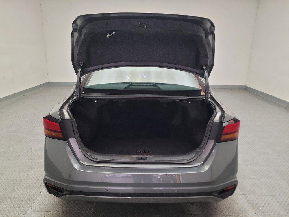 Used 2024 Nissan Altima 2.5 SV FWD image 29