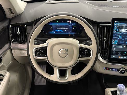 New 2026 Volvo XC90 T8 Ultra w/ Protection Package Premier image 12