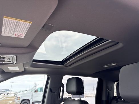 Used 2021 Chevrolet Silverado 3500 LTZ w/ LTZ Convenience Package image 27